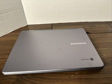 Samsung Chromebook Plus 2-in-1 12.2" Touch Intel Celeron 3965Y 4GB RAM 32GB eMMC