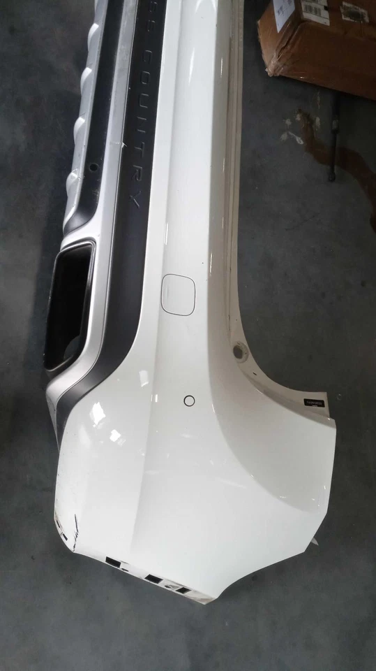 Used Rear Bumper Assembly Rear fits: 2016 Volvo V60 V60 Cross Country Rear Grade - Изображение 2 из 4