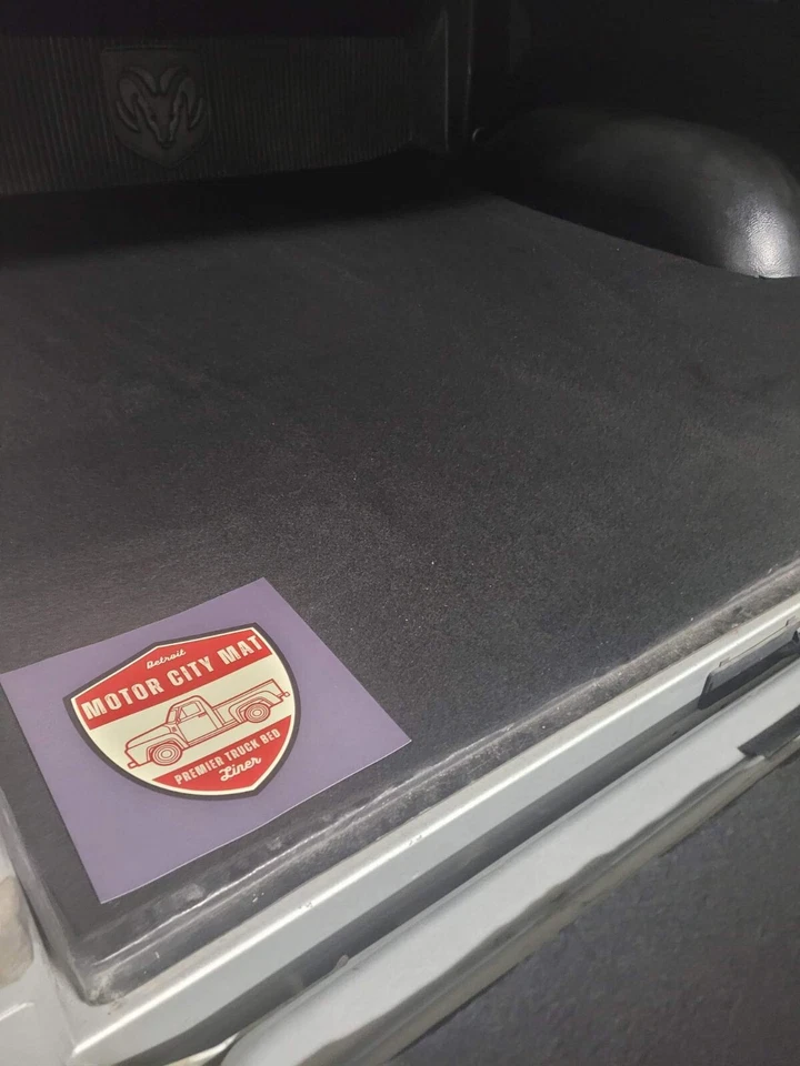 MOTOR CITY MAT - Universal Truck Bed Liner & Tailgate Liner - 67" x 120" (10-ft) Foto 4 de 4