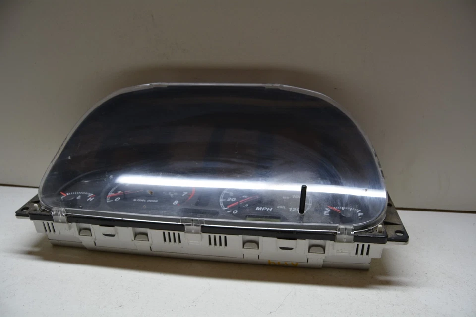 01-02 ISUZU RODEIO INSTRUMENTO VELOCÍMETRO PAINEL MILHAS 72699 FABRICANTE DE EQUIPAMENTO ORIGINAL, 257-61762 - Imagem 3 de 4