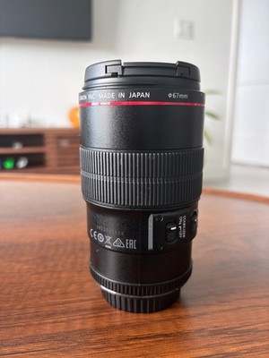 Canon EF 100mm f/2.8 Macro Lens + Pouch & Caps | Excellent Condition |