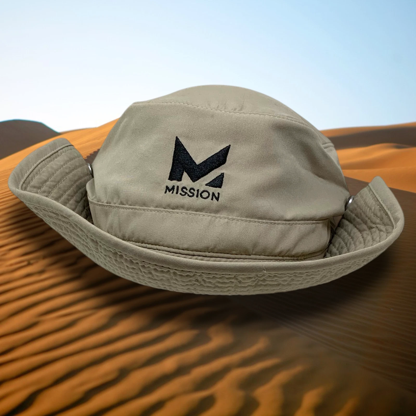 NEW Mission Cooling Boonie Hat Khaki UPF 50 Wide Brim Sun Hat Chin Strap OS NWT
Opens in a new windo