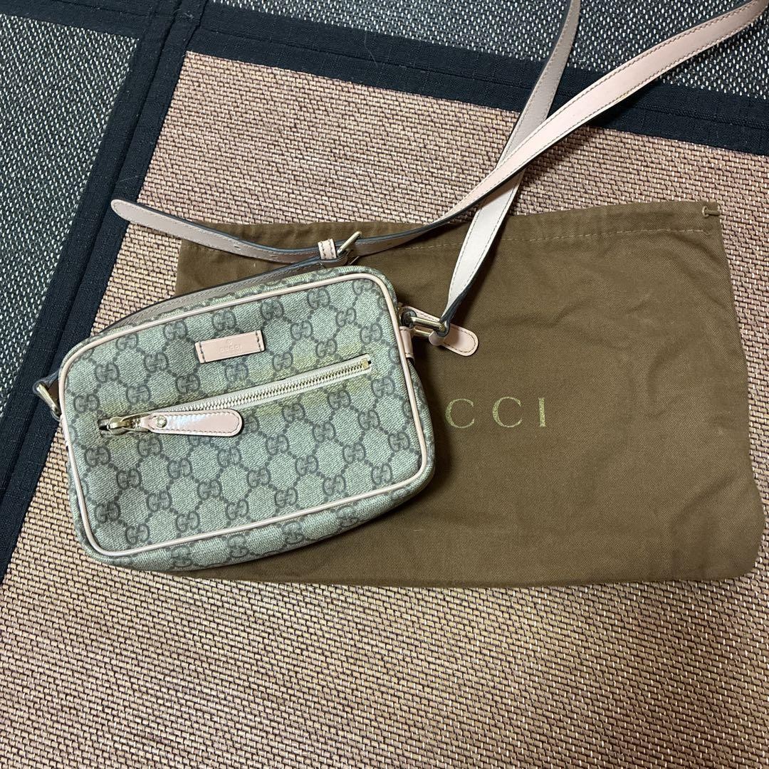Authentic Gucci GG Supreme Pink Leather Shoulder Bag Pre-Owned