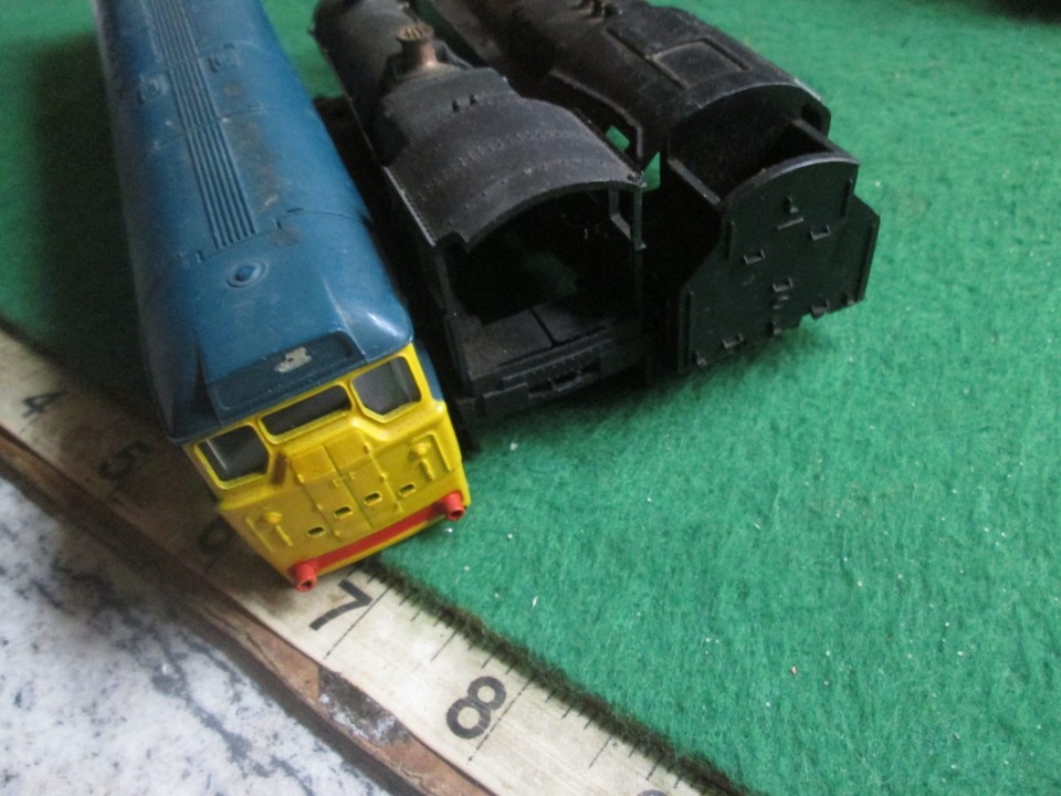 3 X LOCOMOTIVE BODY SHELLS (OO-GAUGE) LOT F66 | eBay UK