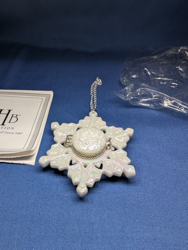 Vintage Porcelain Hinged Box Snowflake Ornament NIB