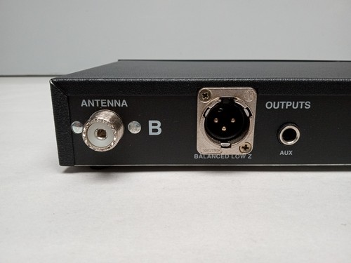 Shure Marcad Diversity L4-CP Diversity Wireless Receiver - Picture 7 of 10
