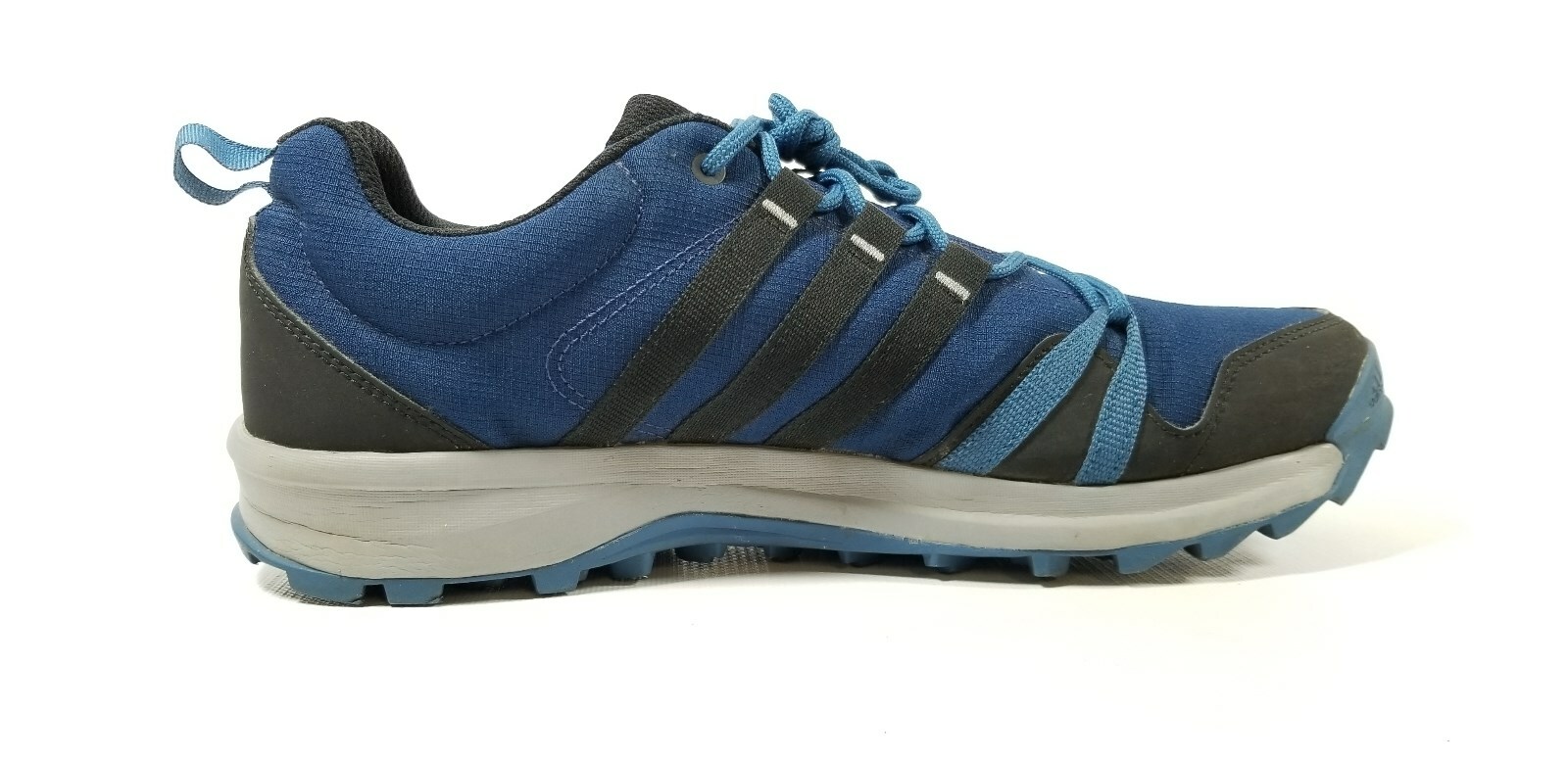 adidas traxion running shoes