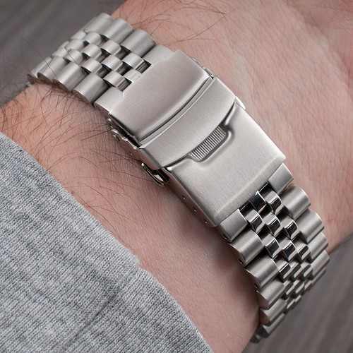 Q Timex Jubilee Watch Bracelet M79 GMT Chrono Replacement 18mm Strap Band AE1200 - Picture 4 of 34