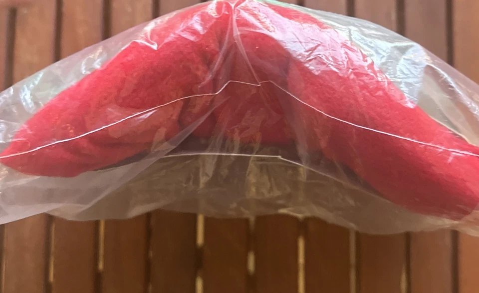 Almohada de apoyo para el cuello de viaje súper suave Trtl nueva unisex color coral polar Foto 4 de 4