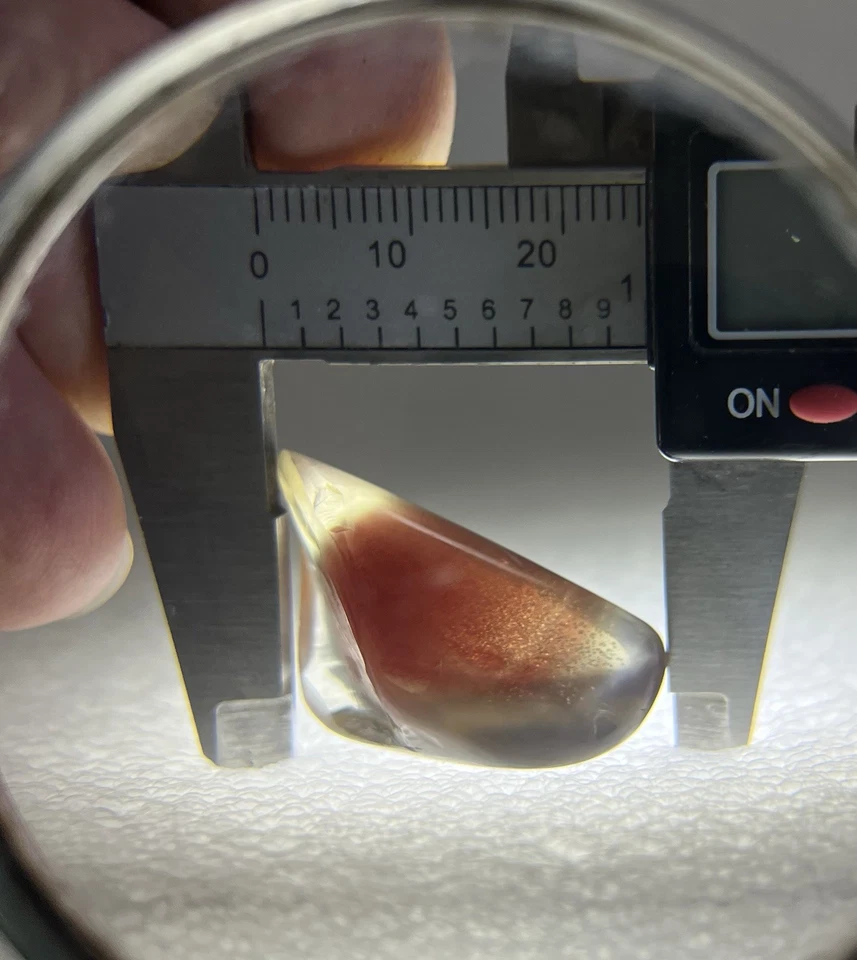 Sunstone Oregon rough rub 47 ct+ - Image 4 of 4