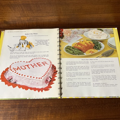 Betty Crocker’s New Boys and Girls Cook Book 1965 First Edition 4th Printing - Picture 10 of 12