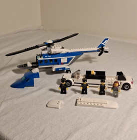 LEGO City Airport Set 3222 Helicopter and Limousine 100% COMPLETE Pilot Driver