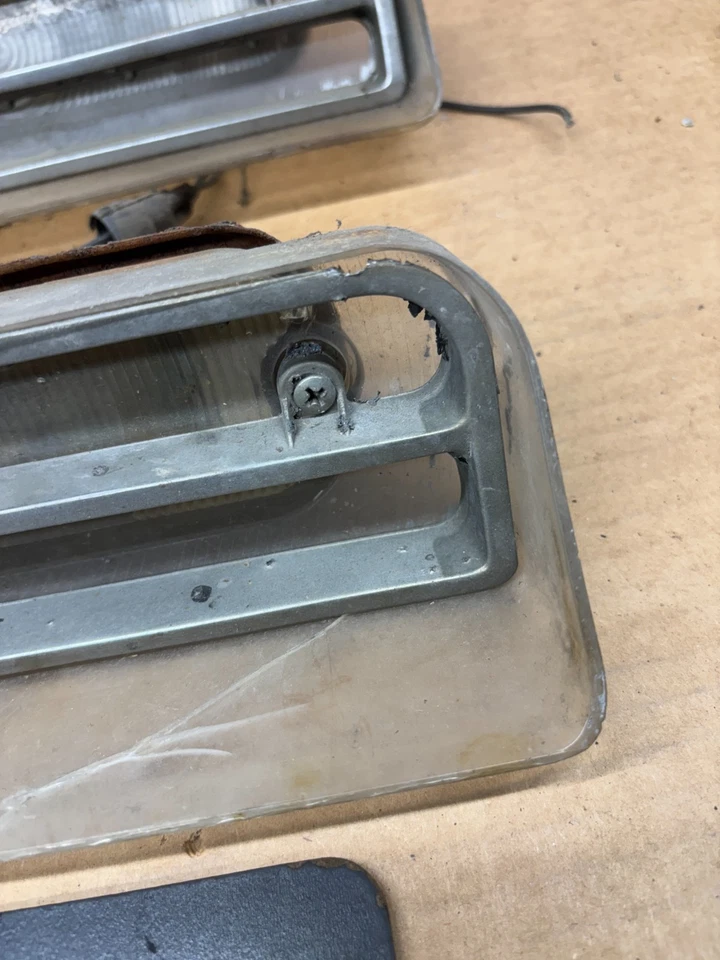 Par de lentes de señal de giro Buick Skylark Gran Sport 1965 lentes de luz montaje 65 GS. Foto 4 de 4