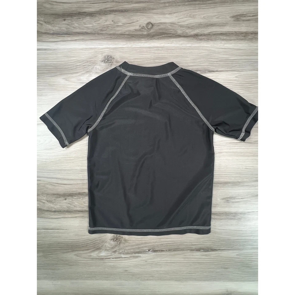 Camisa de natação infantil Marvel Spider-Man Rash Guard vermelha preta tamanho 5T manga curta - Imagem 2 de 4