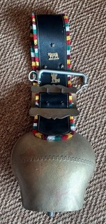 2 Glocken Alpenschelle mit Band Kuhglocken Vintage