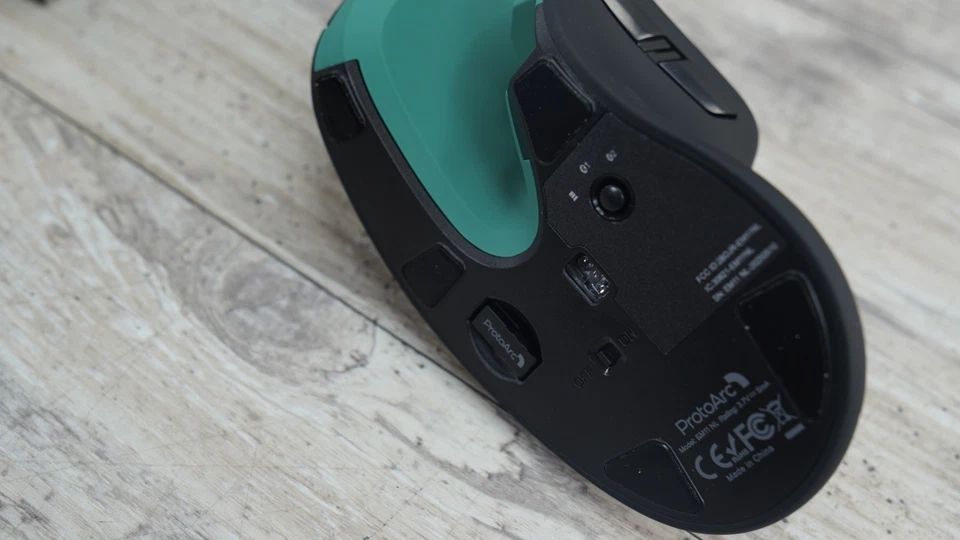 ProtoArc Ratón Ergonómico, EM11 NL Bluetooth Recargable Inalámbrico Vertical NUEVO Foto 4 de 4