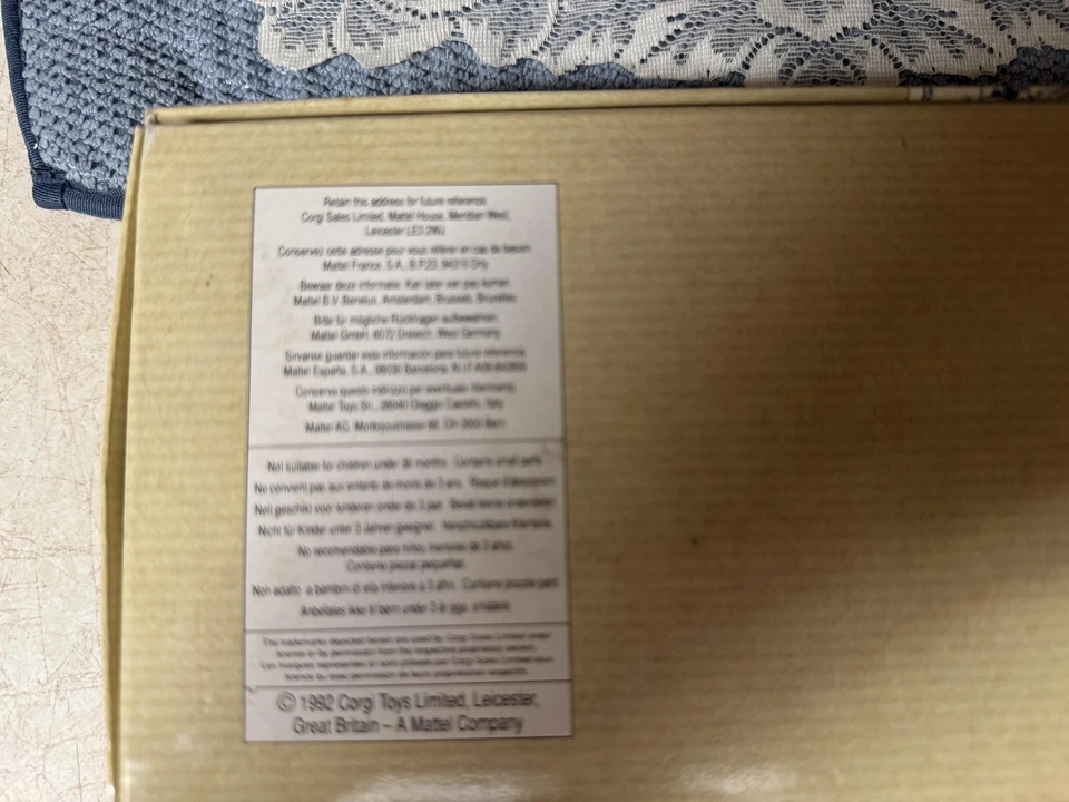 Remolque para camión Corgi Classic Commercials AEC Mercury S Houseman edición limitada Foto 4 de 4