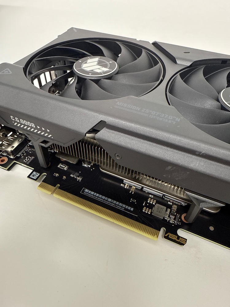 グラフィックボード・グラボ・ビデオカード ASUS TUF Gaming GeForce RTX 4070 SUPER ASUS TUF Gaming GeForce RTX ™ 4070 SUPER 12GB GDDR6X OC