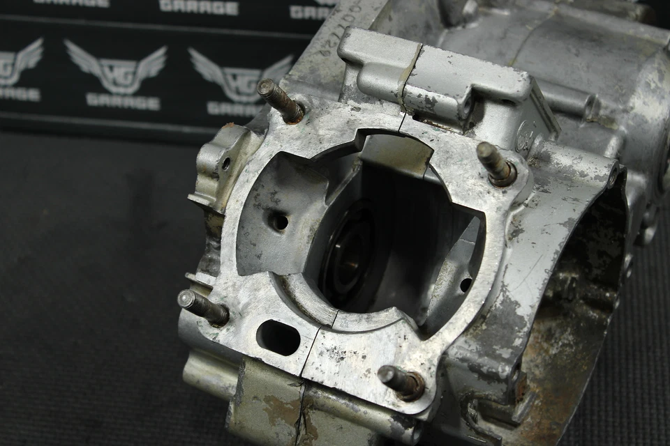 Yamaha YZ125 1989 OEM MOTOR IZQUIERDO DERECHO CÁRTER CÁRTER CÁRTER BLOQUE Foto 2 de 4