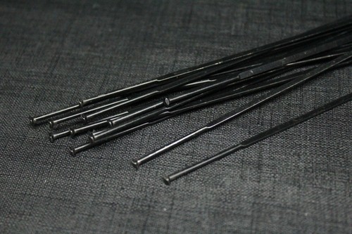 2 -SHIMANO Dura-Ace -277mm bladed spokes w/ Nipples. 277 mm from END to END. - Picture 9 of 9