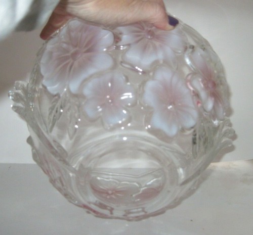 Mikasa Serving Bowl Pink Glass Flower Dish Compote Center piece - Picture 4 of 5