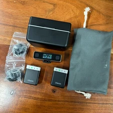 Ulanzi AM18 Wireless Lavalier Microphone System U-Mic 100M for Smartphone Camera