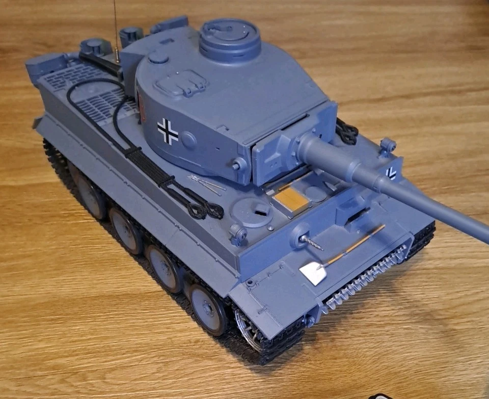 RC Panzer Tank TIGER 1 HengLong 3818 1:16 - Bild 4 von 4