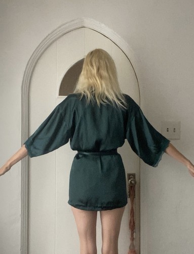 Linea Donatella Silky Green Poly Lace 2 Piece Wrap Robe Shorts Lingerie Set M - Picture 3 of 5