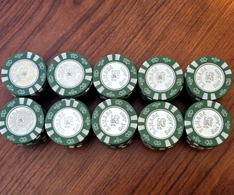 Lot 100 NEW 1982 RAMADA $25A COIN Casino chip SAN JUAN Puerto Rico CONDADO poker