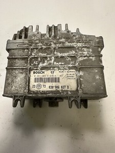 VW Golf 3 1HXO 1.4 L  Motorsteuergerät  030906027B   (13614)