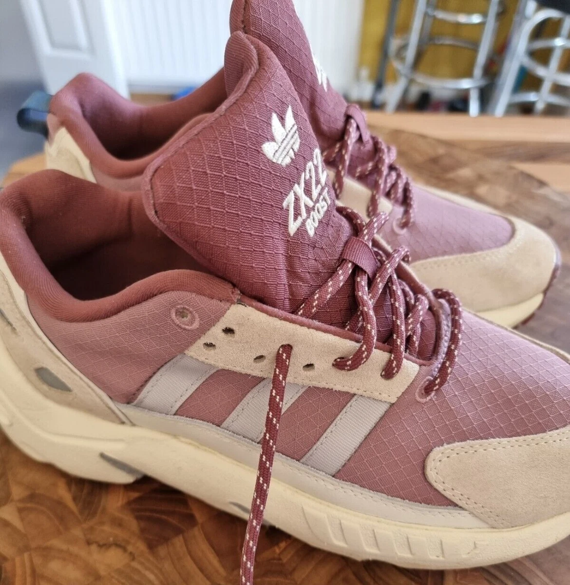 Pale pink shop adidas