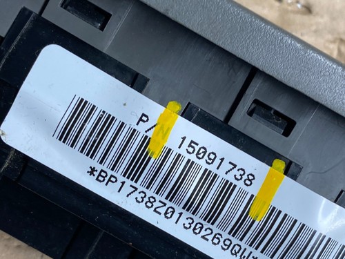 2002 - 2005 GMC Envoy Master Power Door Lock Window Switch N0745 DG - Picture 7 of 8