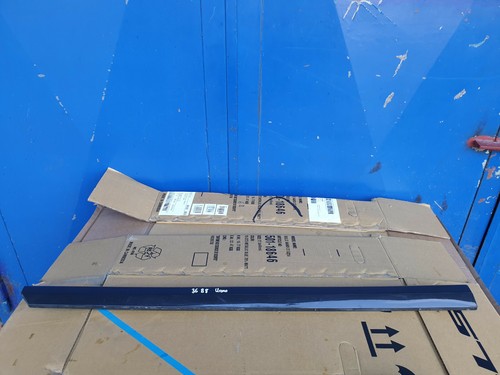 VW Passat 3G B8 ab 2014 Türleiste Leiste vorne links 3G0854939E Uranograu