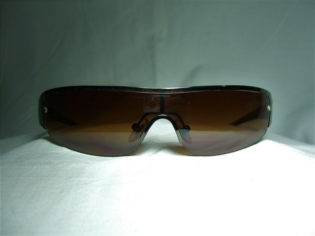 gucci wrap sunglasses