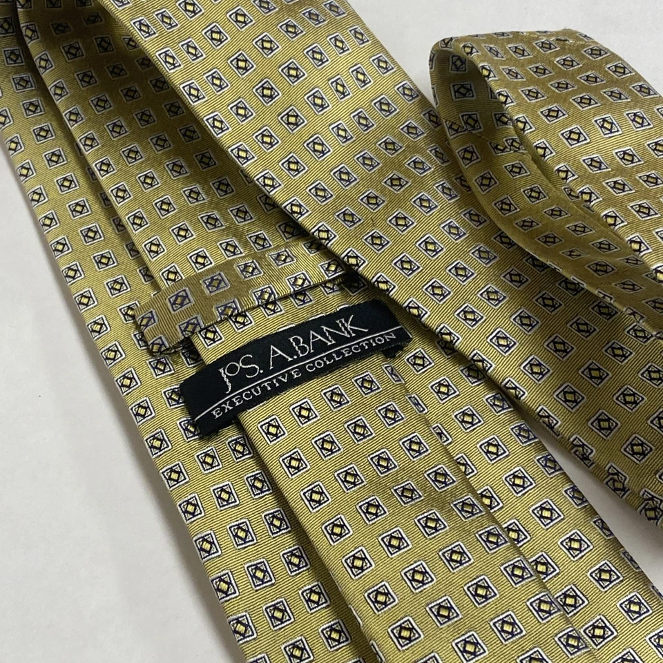 Jos A Bank Executive Collection Tie Gold 100% Repp Silk Geometric Necktie EUC B1 - Image 3 of 4