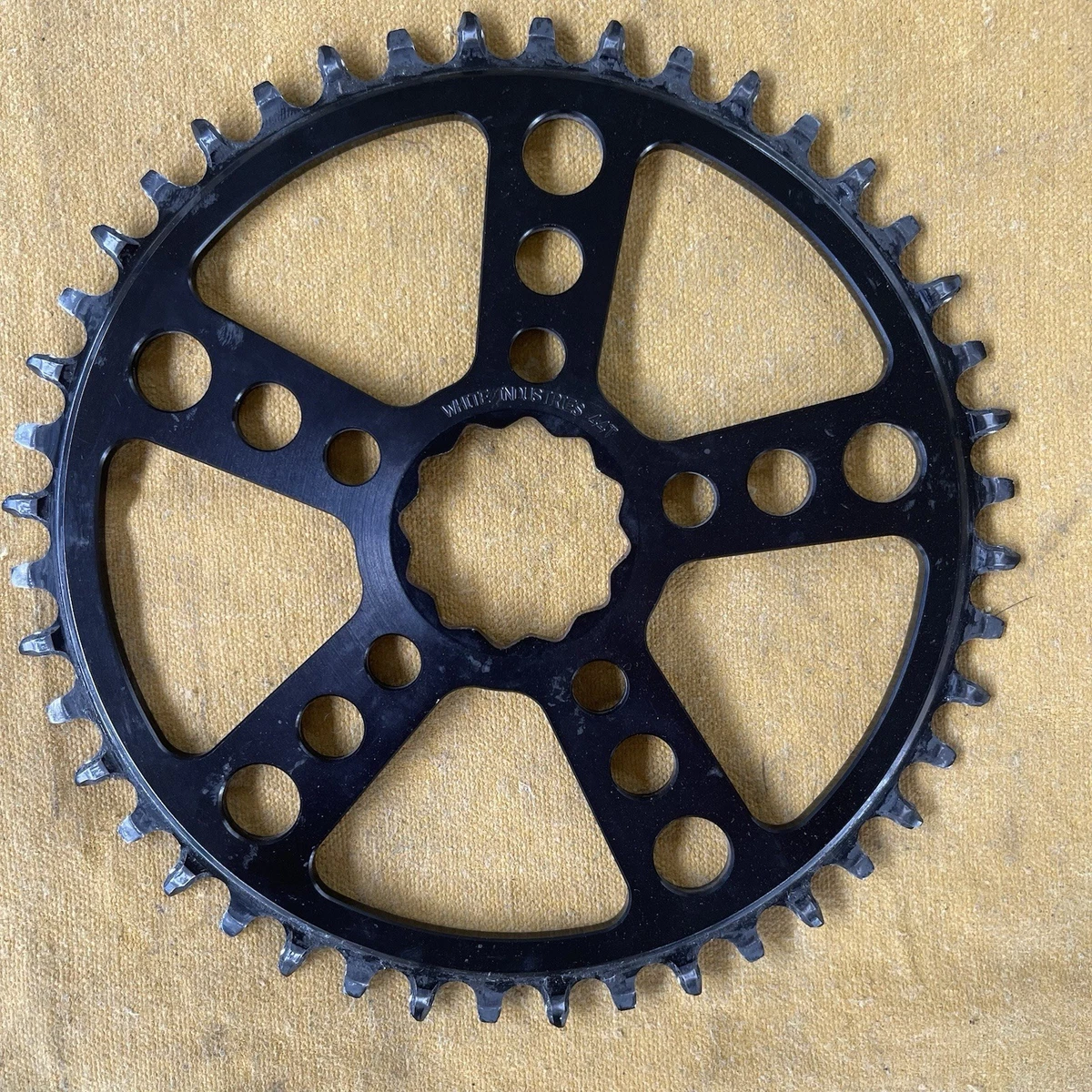 44T チェーンリング INDUSTRIES WHITE WHITE Chainring TSR INDUSTRIES