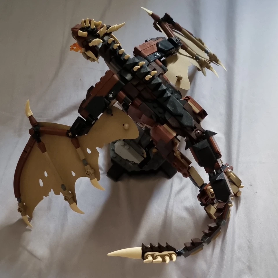 LEGO Harry Potter 76406 Hungarian Horntail Dragon, photo 2 of 2