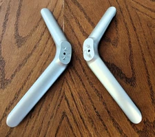 Hitachi LE32E6R9 TV Monitor Base Pedestal Mount Stand Legs with screws