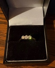 9ct gold Moissanite ring