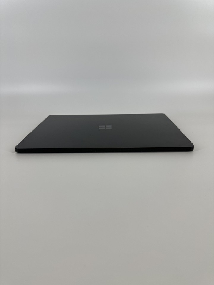 Microsoft Surface Laptop 5 13.5 Black 2K TOUCH 2.5 GHz i51245U 16GB