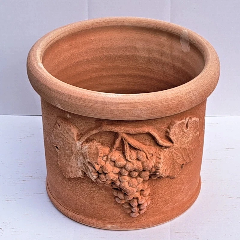 Vaso fioriera piante cilindro in Terracotta grappolo uva fatto a mano rest. gelo - Image 4 of 4
