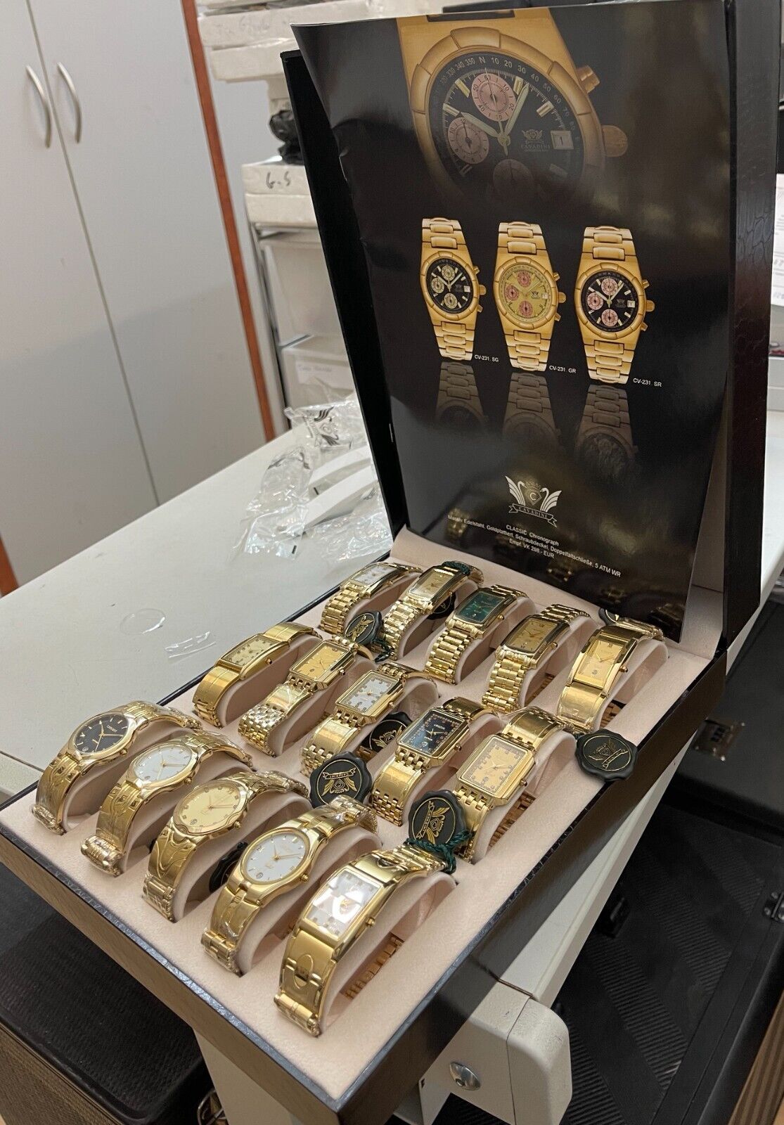 Konvolut 15 Stück Cavadini Unisex-Uhren Sehr Hübsch Designer Vergoldet