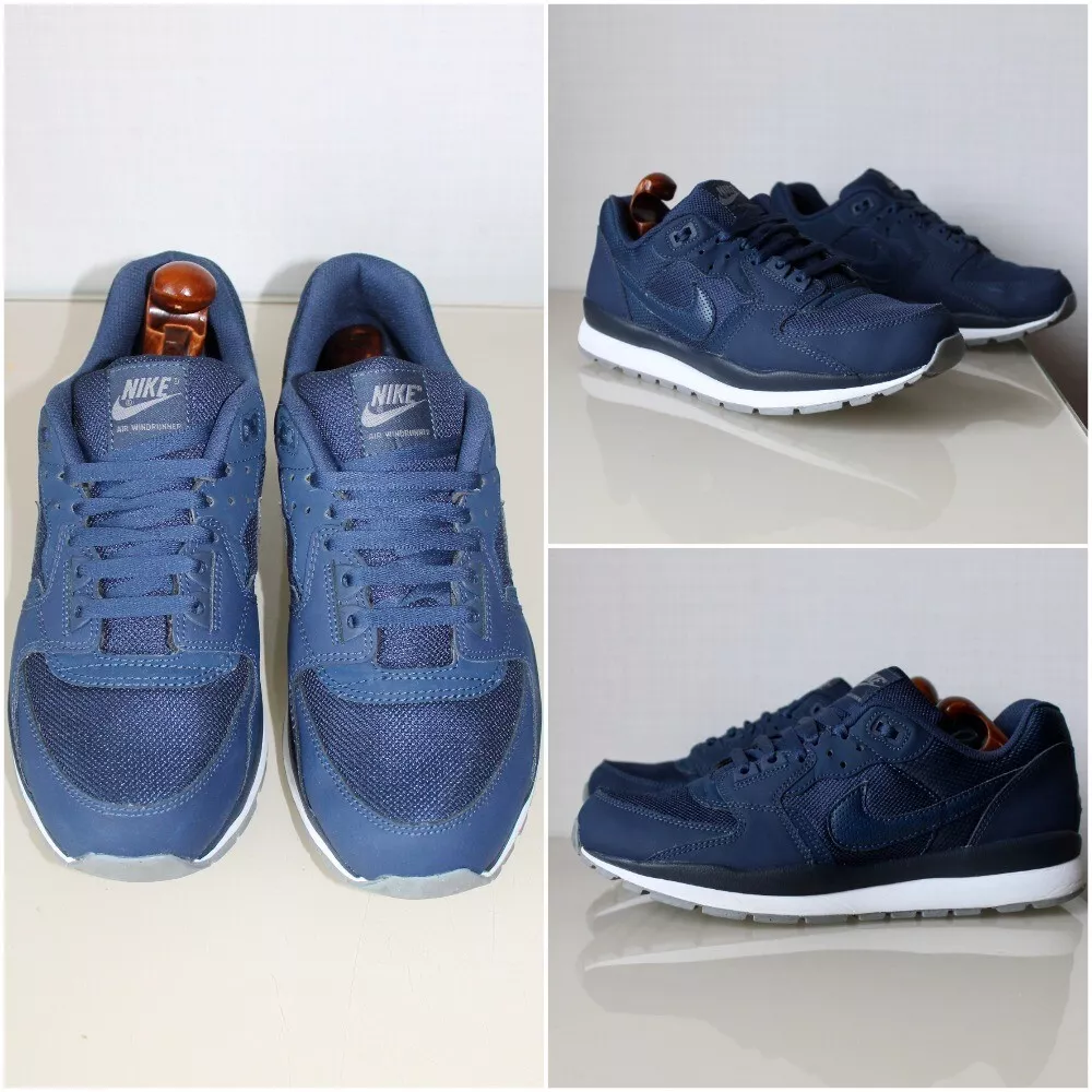 Nike AIR WINDRUNNER TR 2 US 10 Blue low top UK9 |