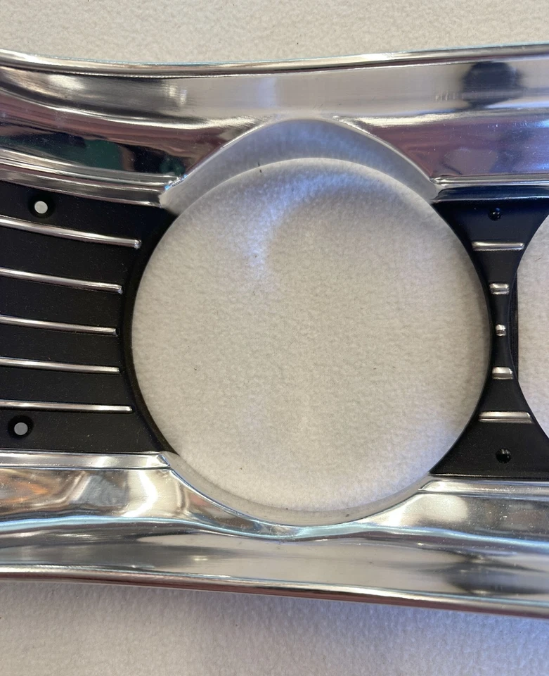 Новый из старых запасов MoPar 1970 Plymouth Fury I II III ободок фары со стороны пассажира правая сторона 70 - Изображение 3 из 4