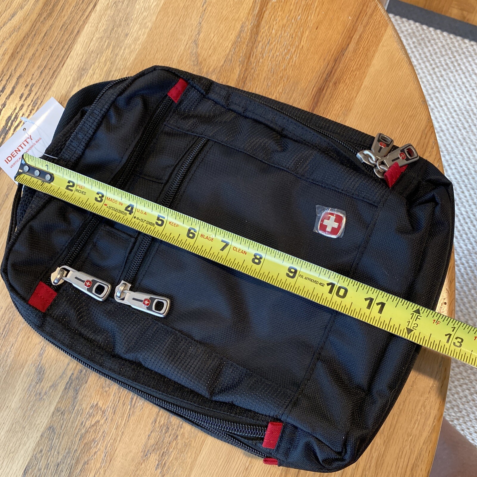 Swiss Gear Identity Vertical Travel Bag NWT BLACK