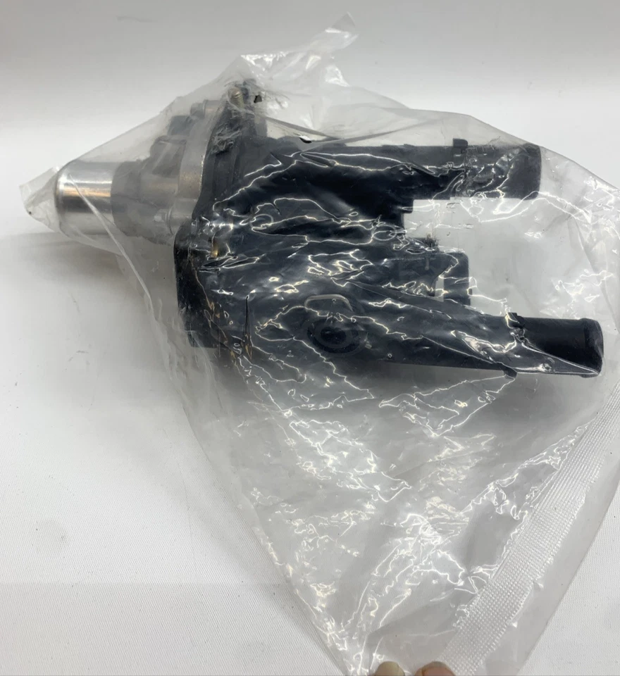 Engine Coolant Thermostat Housing W/ Sensor Gasket For 2011-2016 Chevrolet Cruze - Image 3 of 4