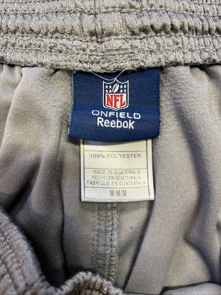Pantalones cortos de malla gris medio Reebok X NFL Dallas Cowboys para hombre Foto 2 de 3