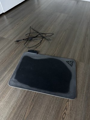 Razer Firefly V2 Chroma Gaming Mouse Pad