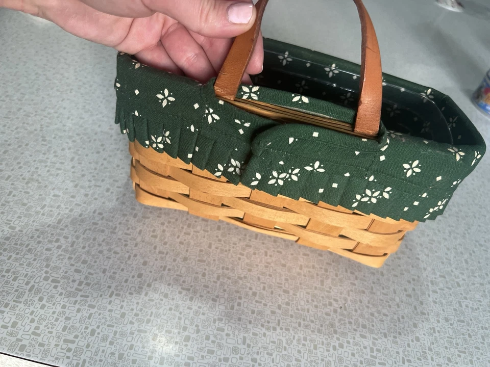 Longaberger welcome basket signed by family member - Image 4 of 4