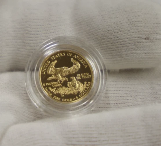 P US Gold Eagle 1993 prueba 1/10 gema de $5 con certificado de autenticidad Foto 2 de 3